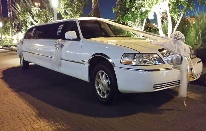 2b limousine - השכרת לימוזינה לינקולן טאון קאר לחתונות וארועים עם נהג צמוד